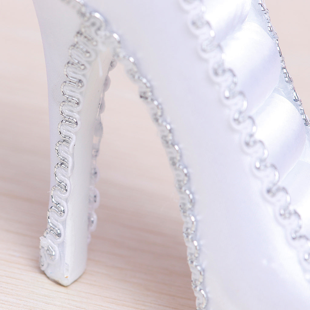 White Resin High-heel Shoes Ring Roll Jewelry Display Stand Rack Organizer