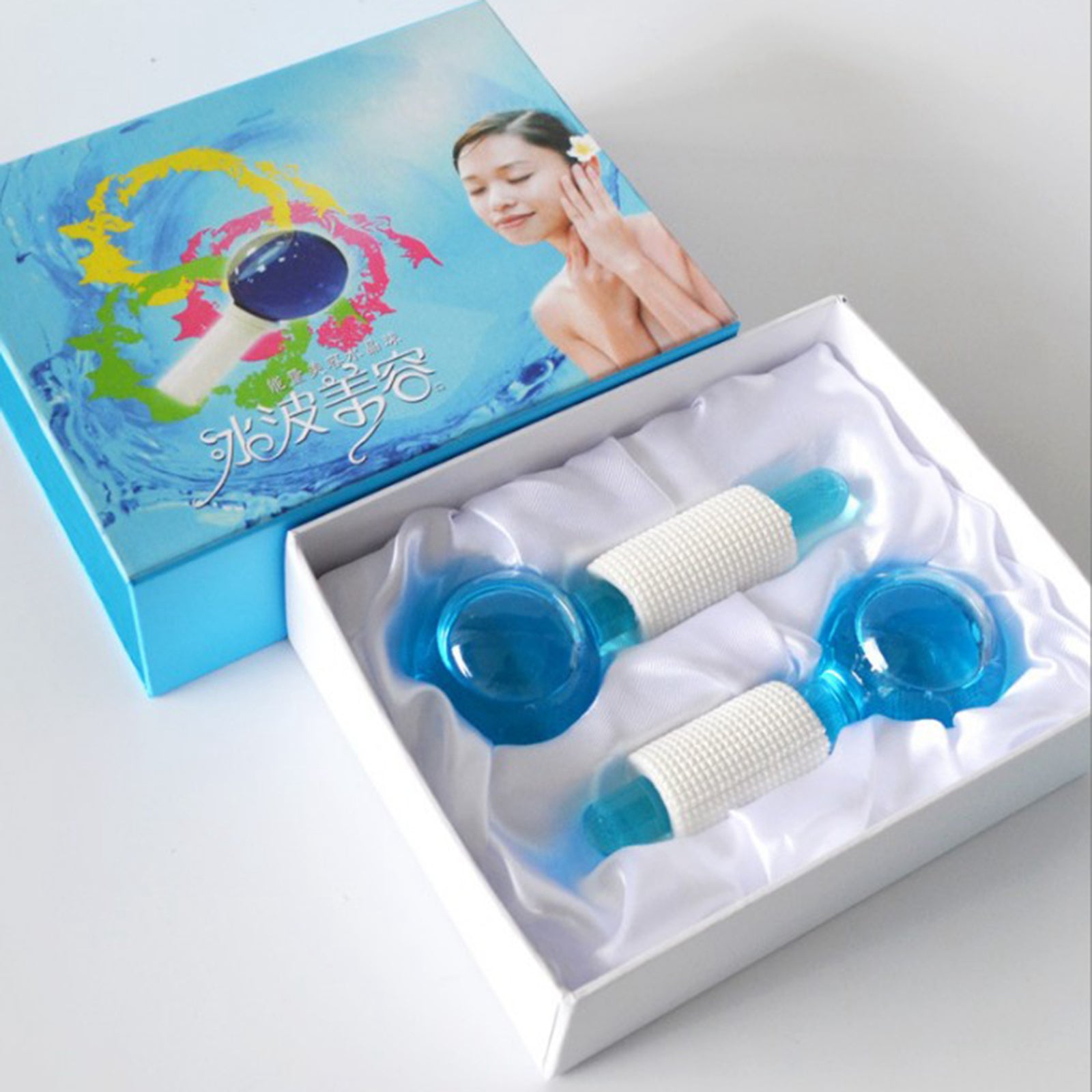 2Pcs Beauty Cold Skin Facial Massager Ice Ball Face Roller Christmas