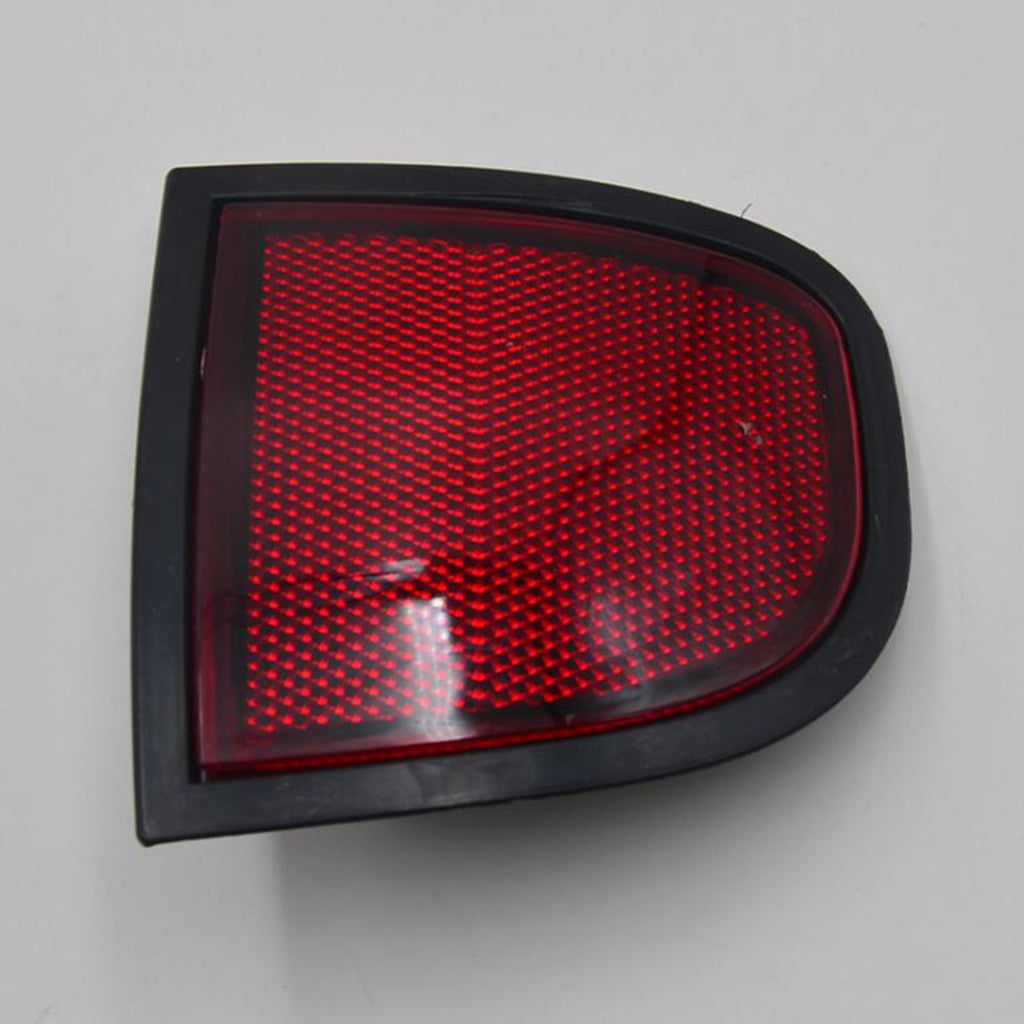 GENUINE FOR MITSUBISHI L200 TRITON PICKUP 05-12 RH RED REAR REFLECTOR LIGHT