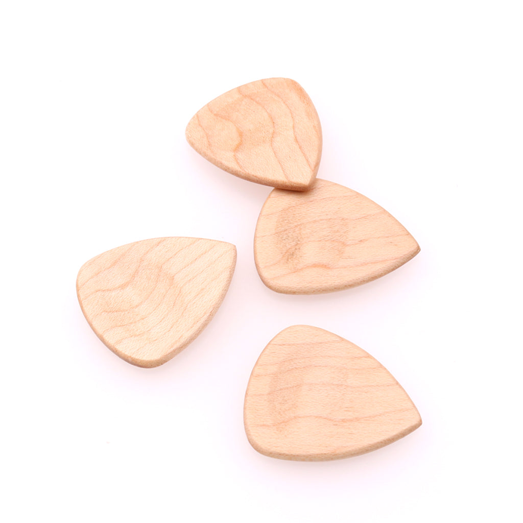 4 Pieces Wood Acoustic Guitar Pick Plectrum Heart Shape Picks