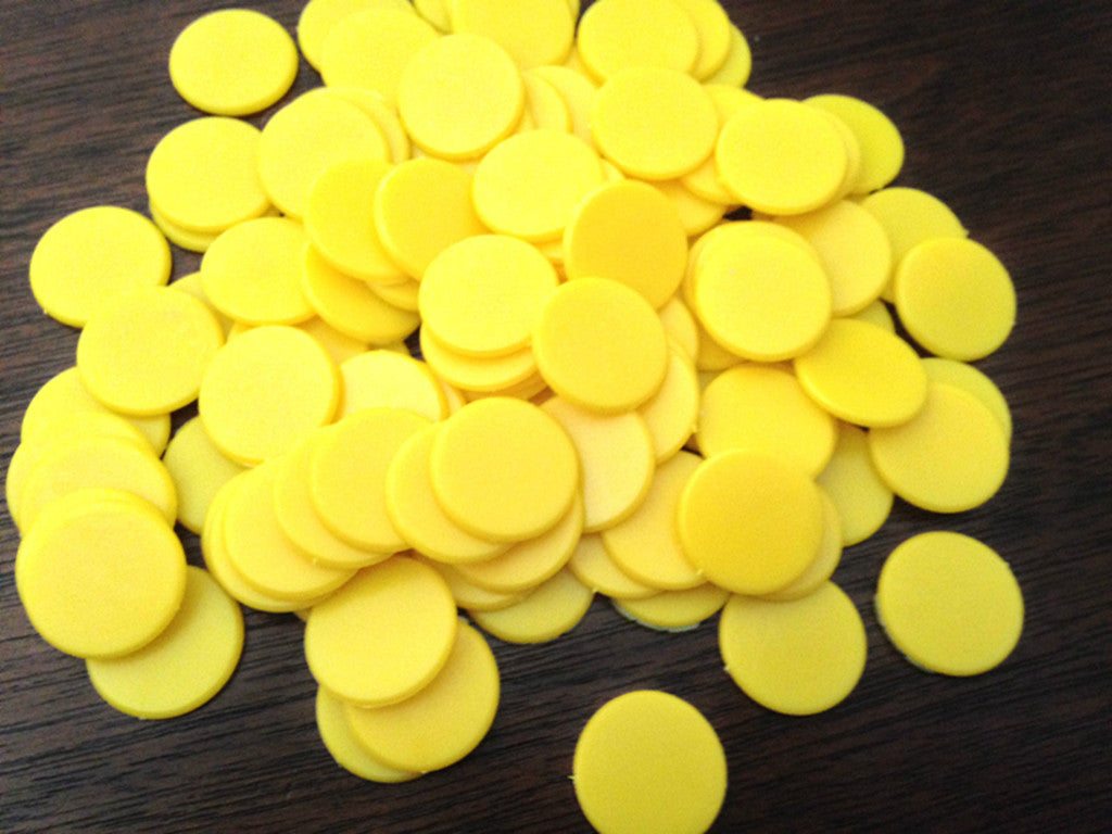 100 Opaque Plastic Board Game Counters Tiddly winks Numeracy Teaching Yellow