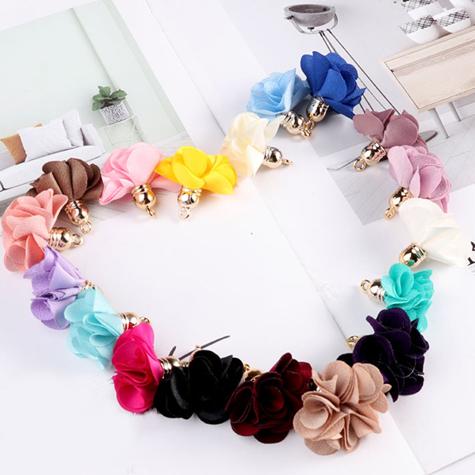 100-Pack Cloth Flower Pendants Tassel Charms DIY Earrings Making Elegant