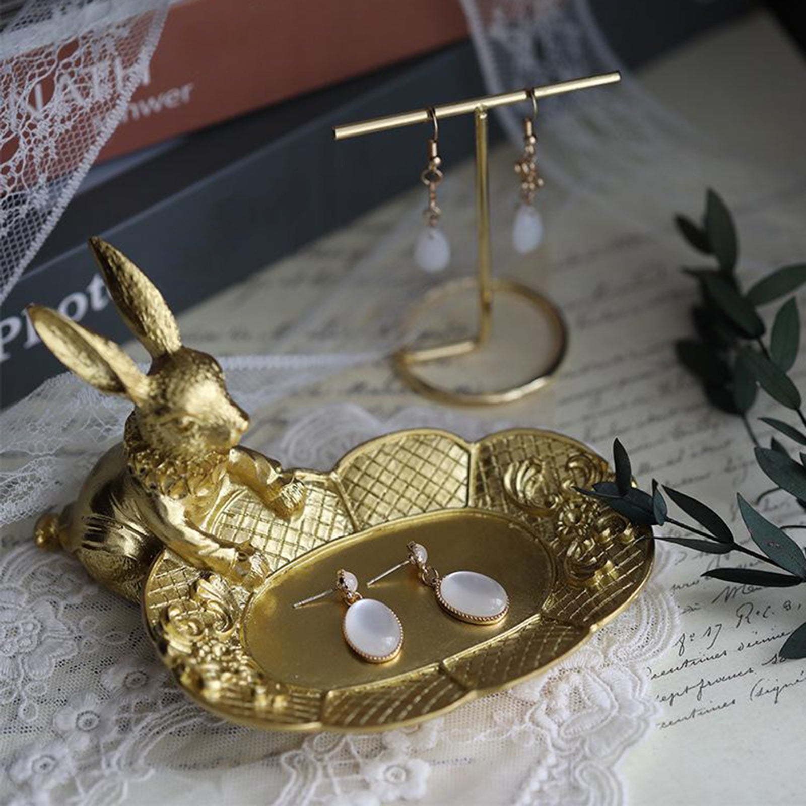 Jewelry Display Stand Creative Tabletop Rabbit Figurine Earring Holder Rack