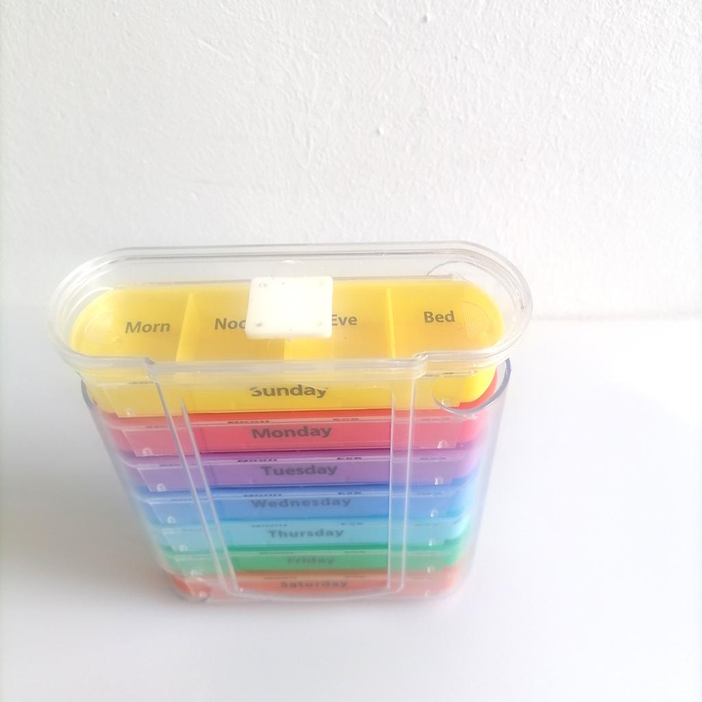 Weekly Pill Organizer 7 Day Case Daily Large Capacity to Hold Vitamins Pills