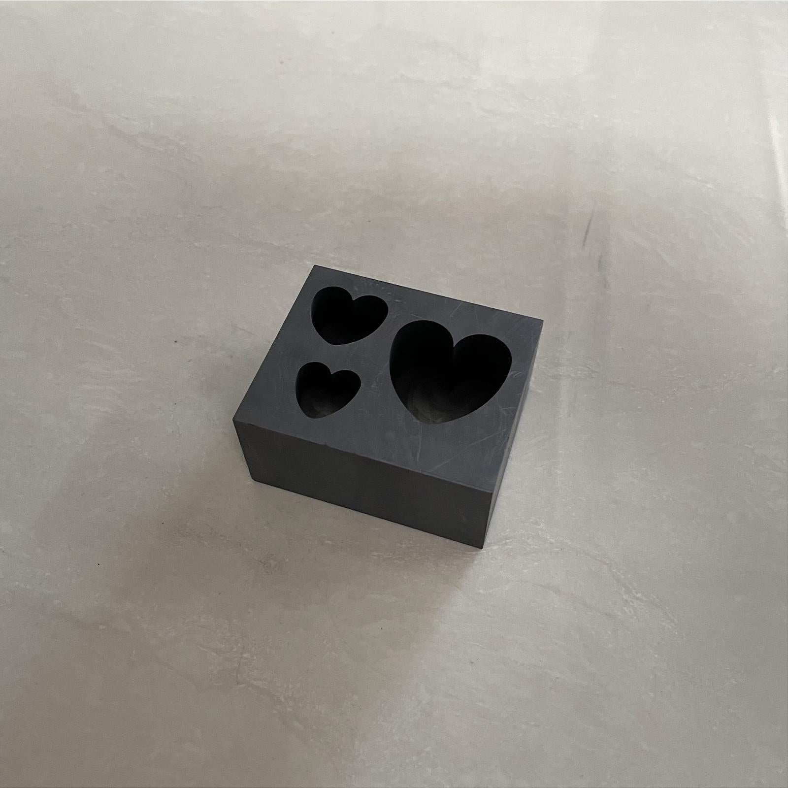 Graphite Ingot Mold Crucible for Melting Scrap Copper Jewelry  3 Hearts